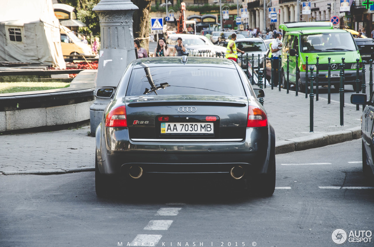 Audi RS6 Sedan C5