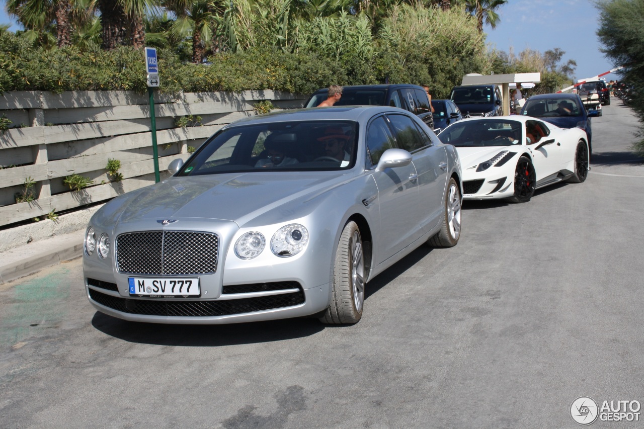 Bentley Flying Spur V8