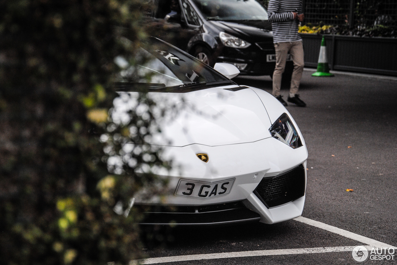 Lamborghini Aventador LP700-4 Roadster