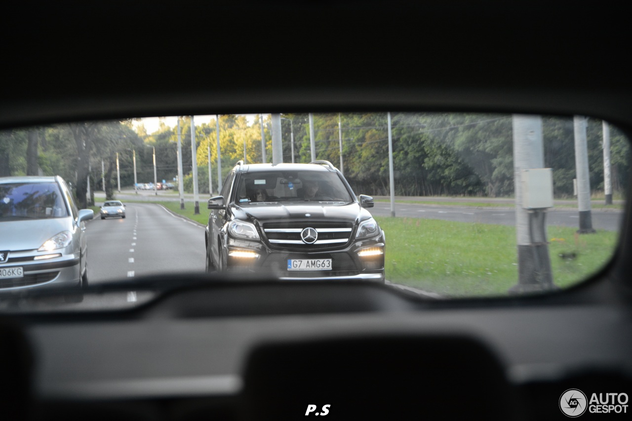 Mercedes-Benz GL 63 AMG X166