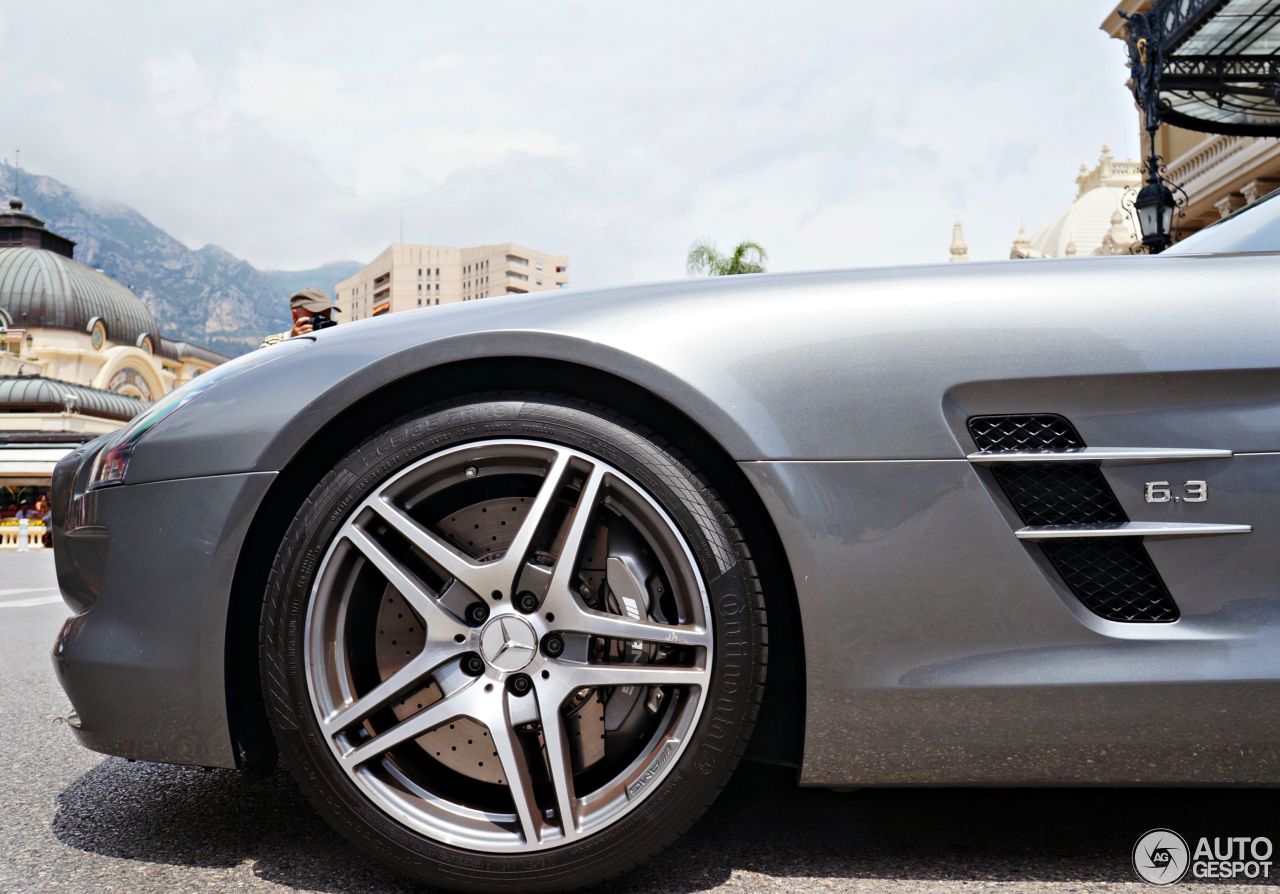 Mercedes-Benz SLS AMG Roadster