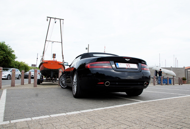 Aston Martin DB9 Volante