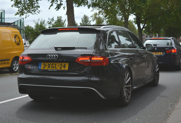 Audi RS4 Avant B8