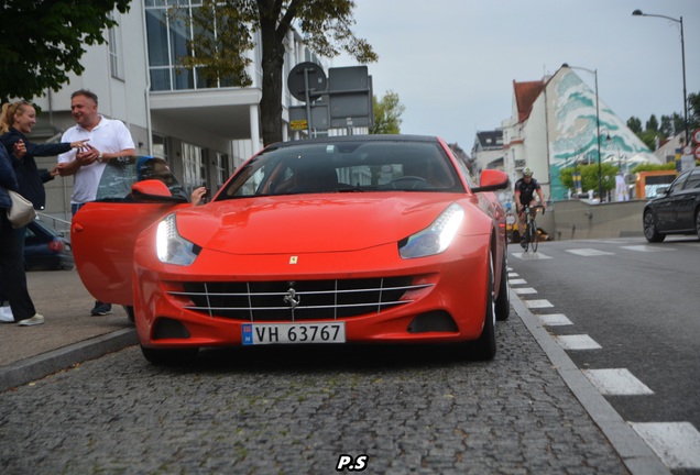 Ferrari FF