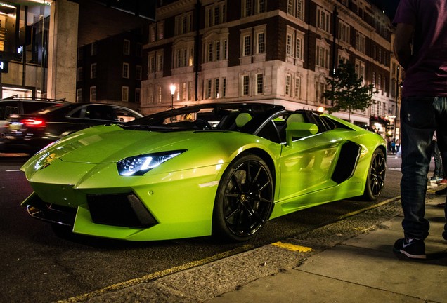 Lamborghini Aventador LP700-4 Roadster