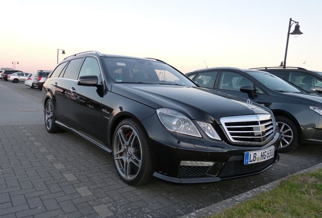 Mercedes-Benz E 63 AMG S212