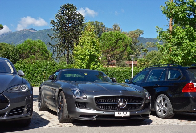 Mercedes-Benz SLS AMG GT Roadster Final Edition