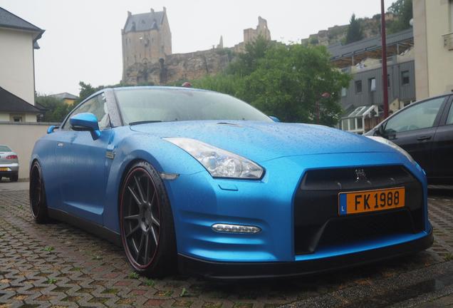 Nissan GT-R 2011