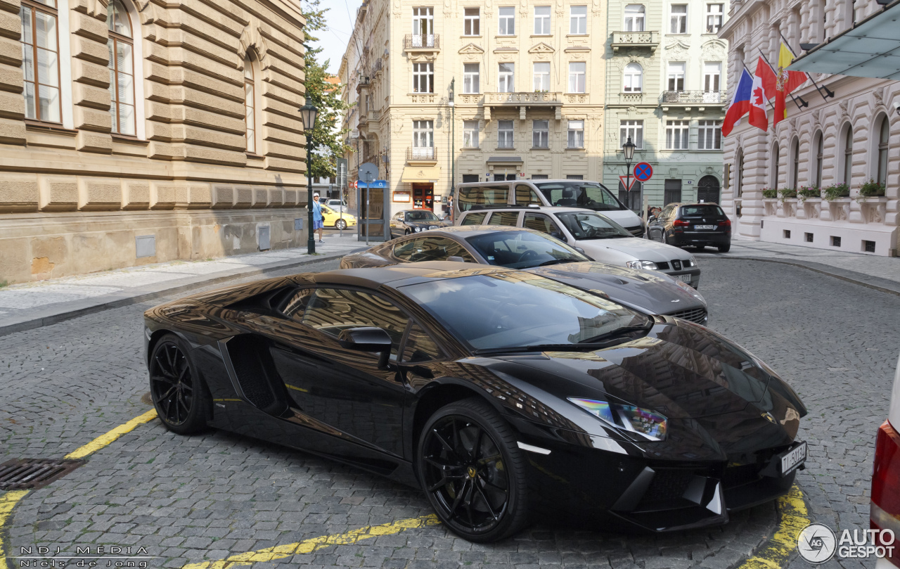 Lamborghini Aventador LP700-4 Roadster