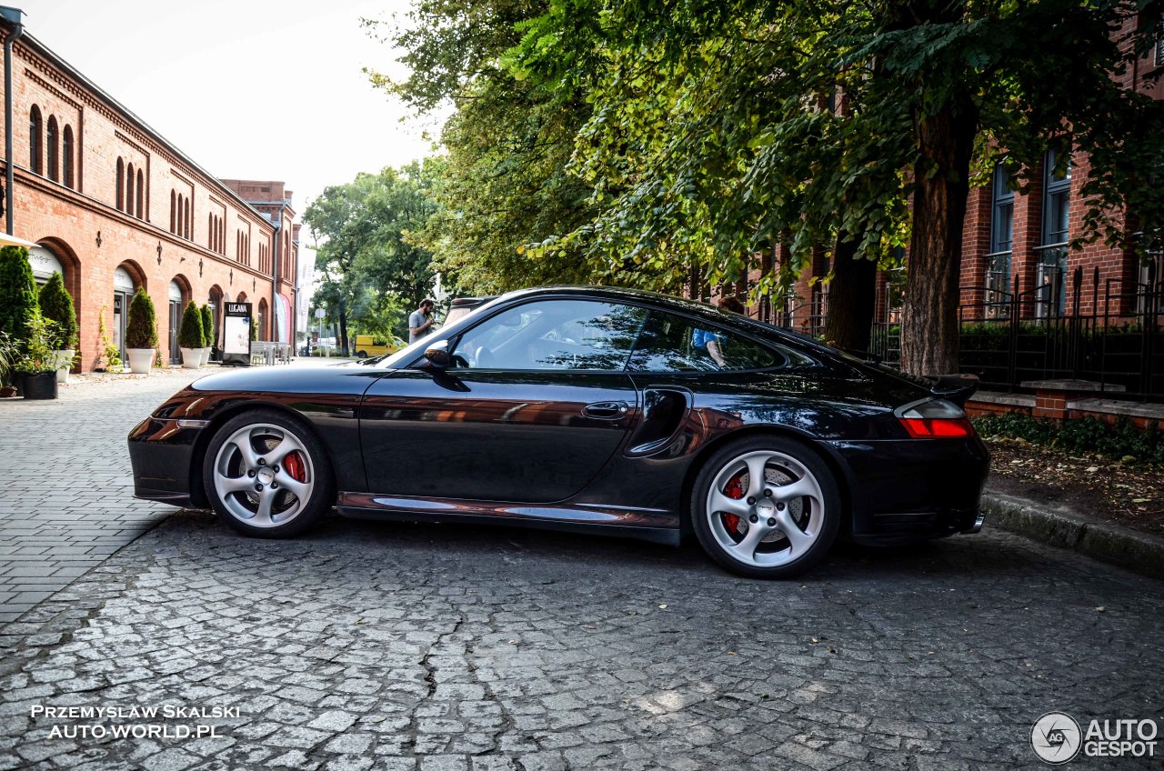 Porsche 996 Turbo