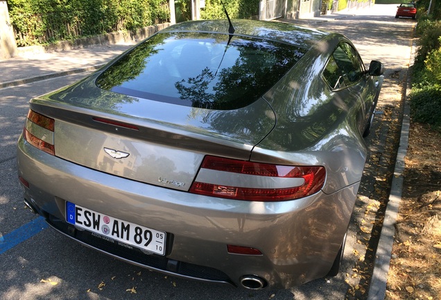 Aston Martin V8 Vantage