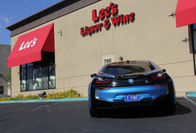 BMW i8