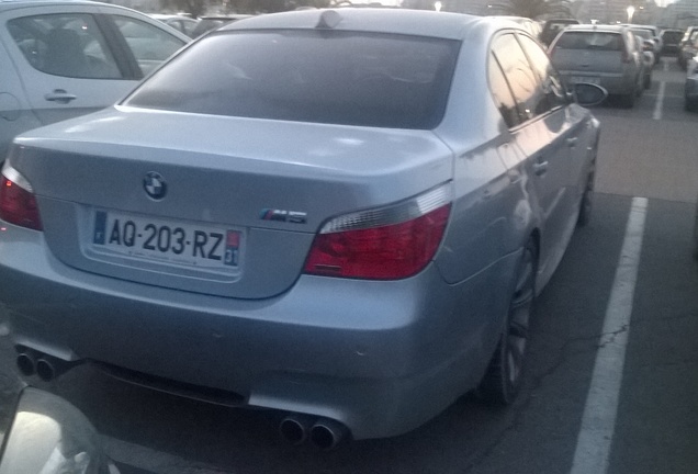 BMW M5 E60 2005