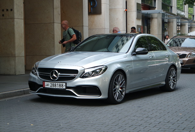 Mercedes-AMG C 63 S W205