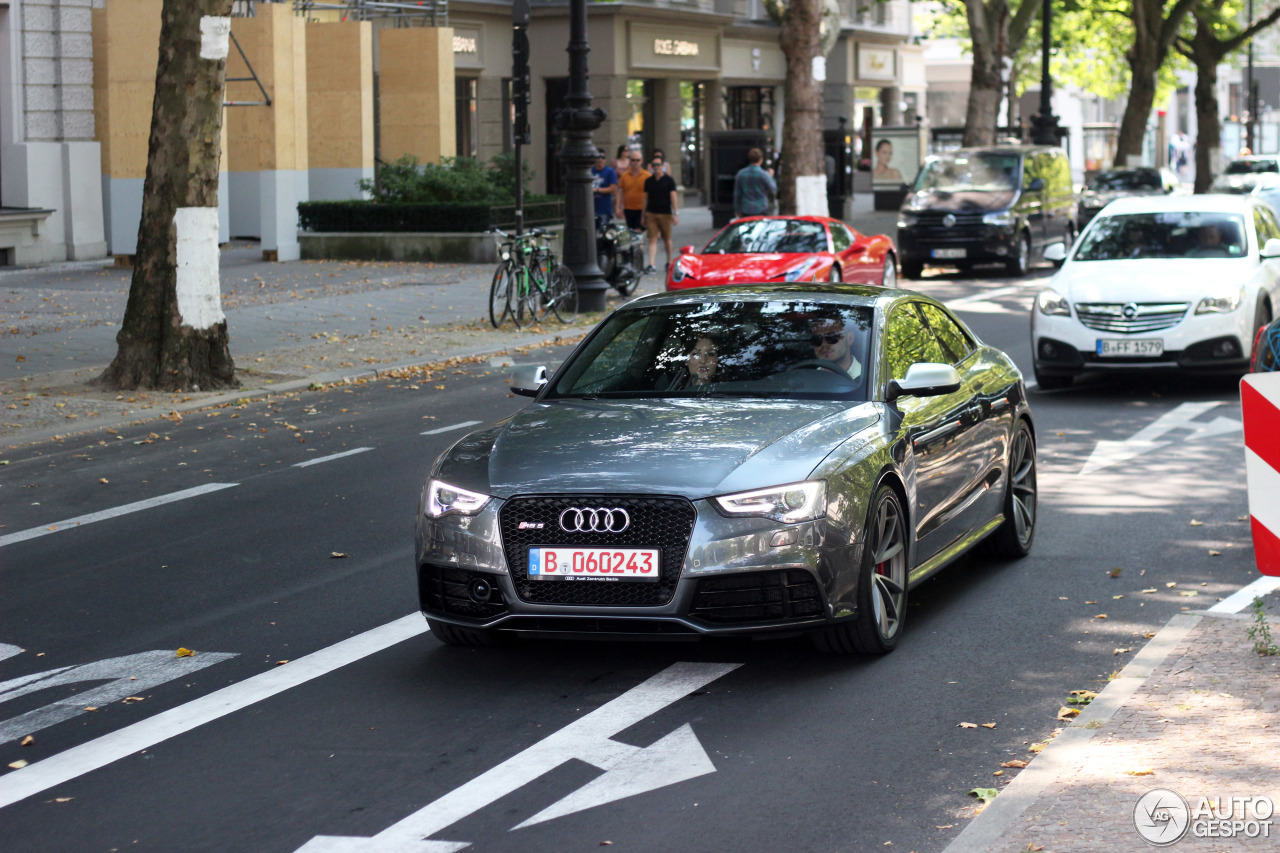 Audi RS5 B8 2012