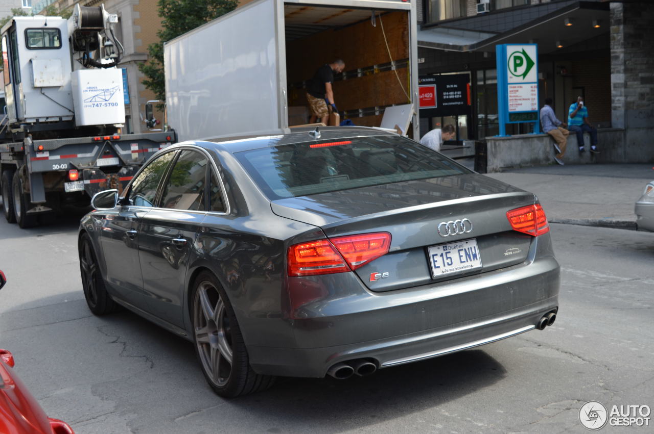 Audi S8 D4