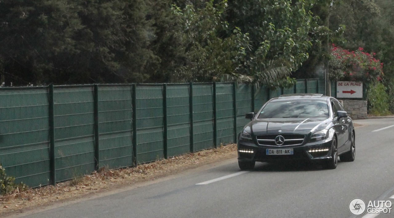 Mercedes-Benz CLS 63 AMG X218 Shooting Brake