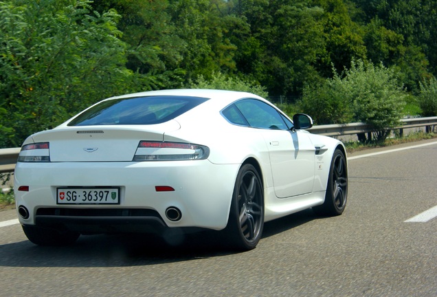 Aston Martin V8 Vantage