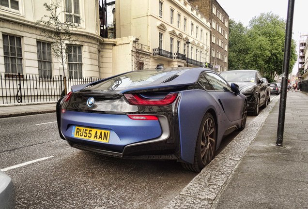 BMW i8