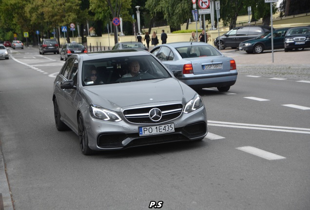 Mercedes-Benz E 63 AMG S W212