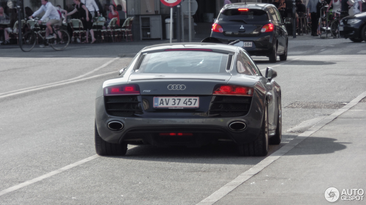 Audi R8 V10