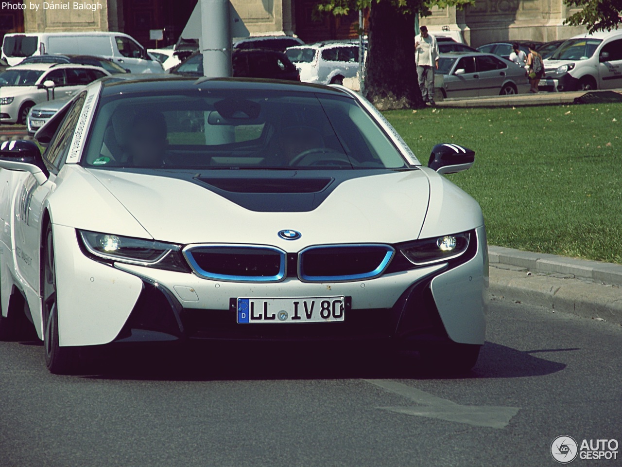 BMW i8