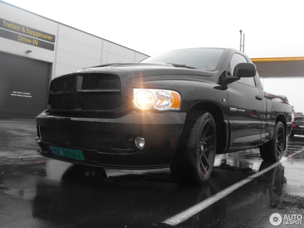 Dodge RAM SRT-10