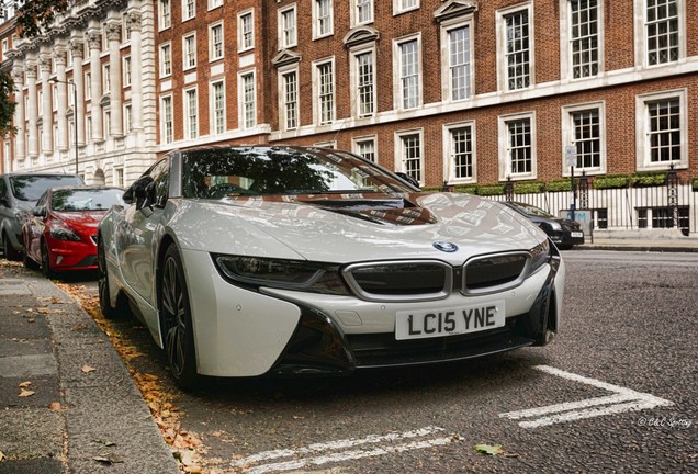 BMW i8