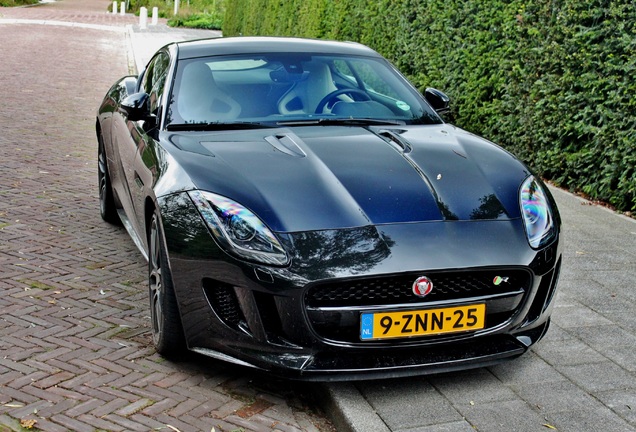 Jaguar F-TYPE R Coupé