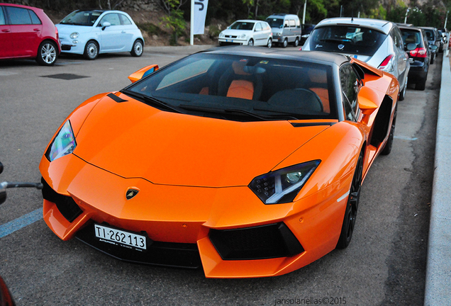 Lamborghini Aventador LP700-4 Roadster