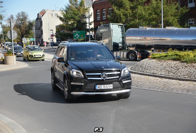 Mercedes-Benz GL 63 AMG X166