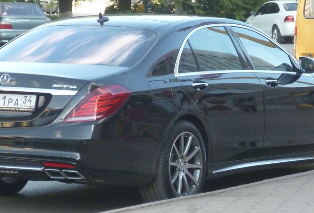 Mercedes-Benz S 63 AMG V222