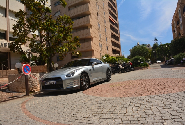 Nissan GT-R 2013