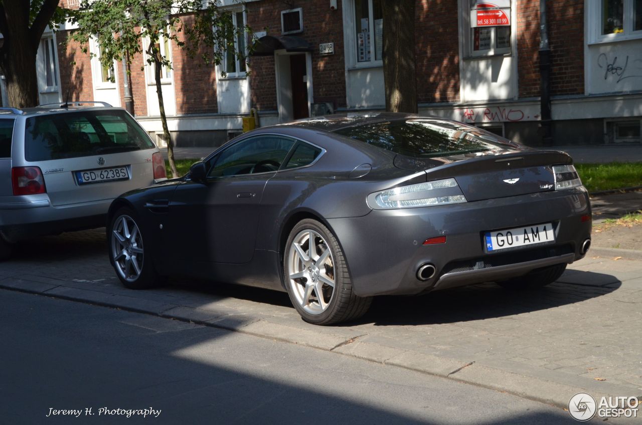 Aston Martin V8 Vantage