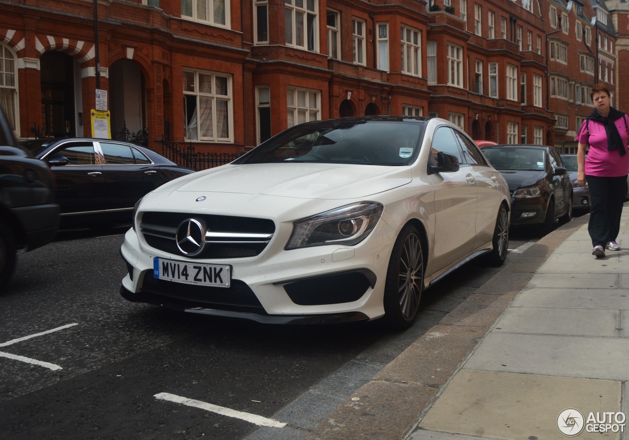 Mercedes-Benz CLA 45 AMG C117