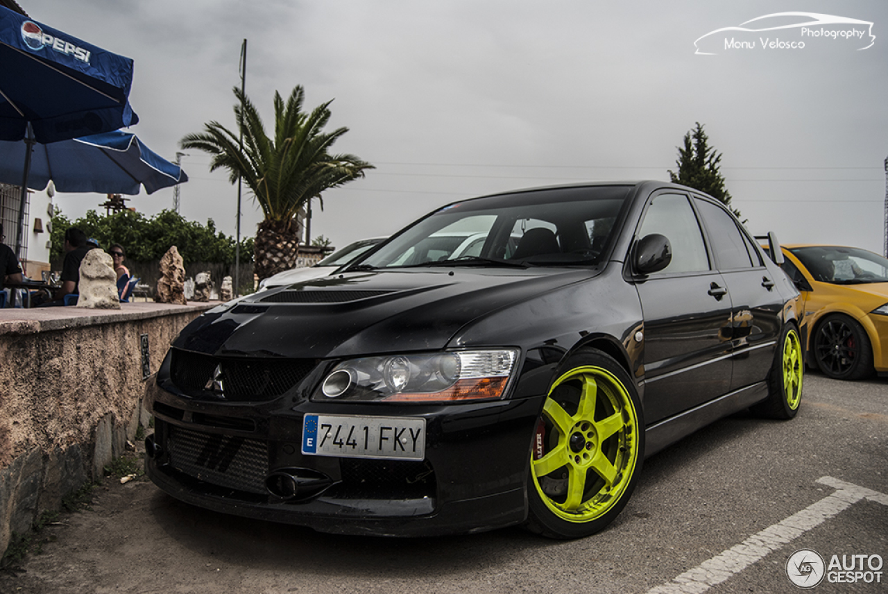 Mitsubishi Lancer Evolution IX MR