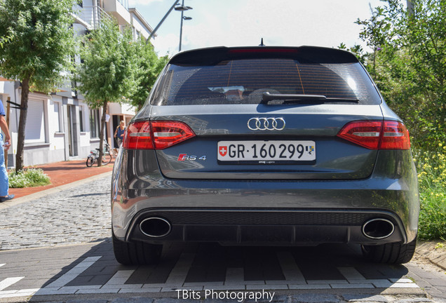 Audi RS4 Avant B8