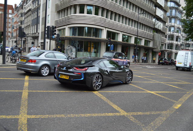 BMW i8