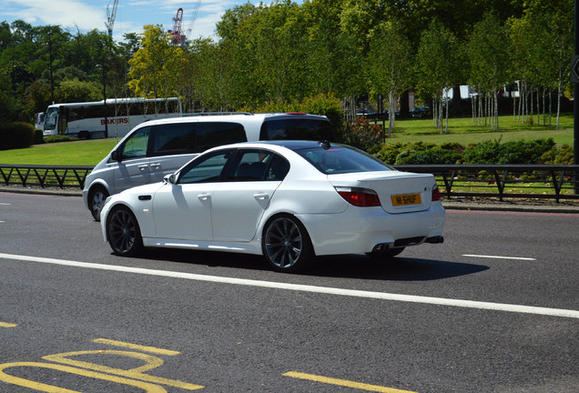 BMW M5 E60 2005