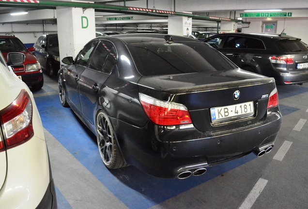 BMW M5 E60 2005