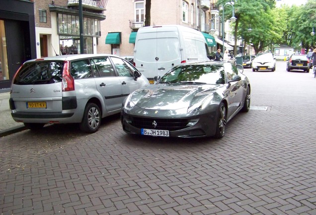 Ferrari FF