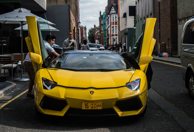 Lamborghini Aventador LP700-4 Roadster