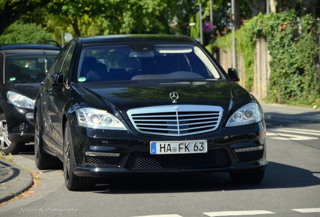 Mercedes-Benz S 63 AMG W221 2011