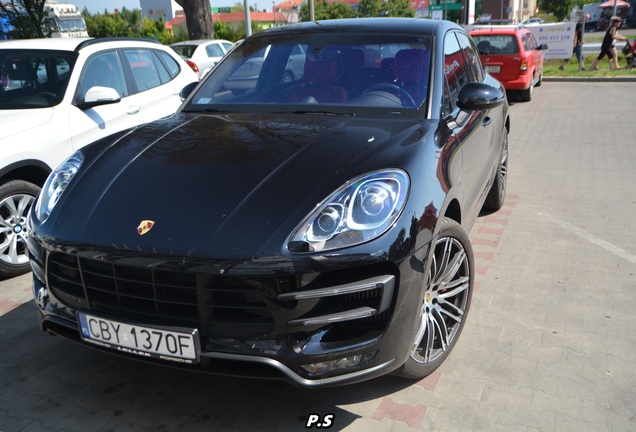 Porsche 95B Macan Turbo