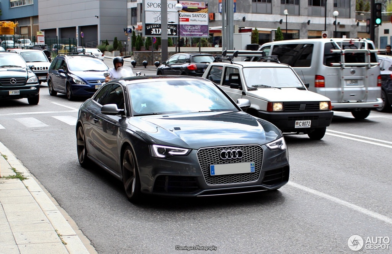 Audi RS5 B8 2012