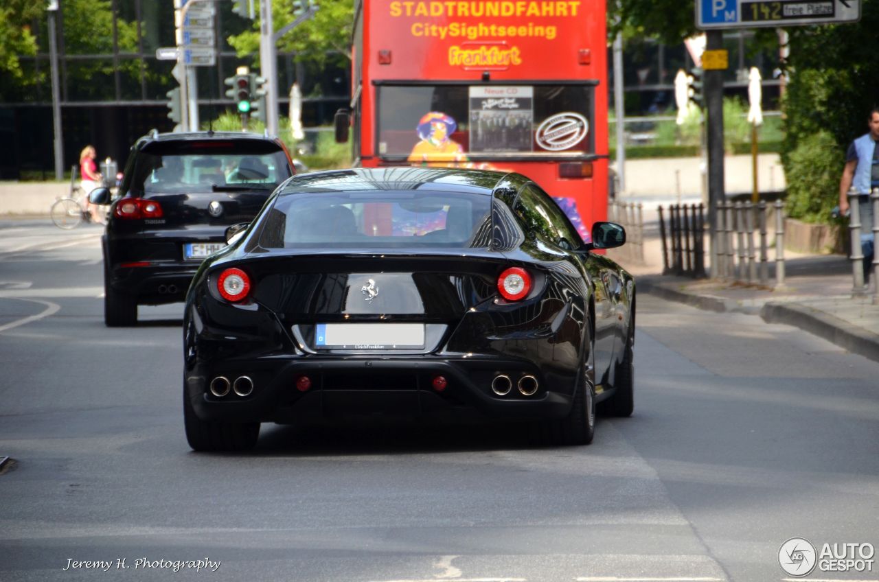 Ferrari FF