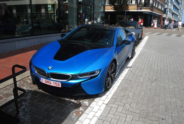 BMW i8