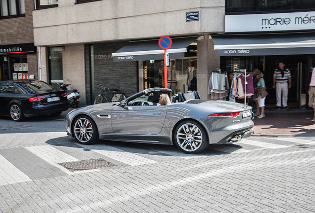 Jaguar F-TYPE R AWD Convertible