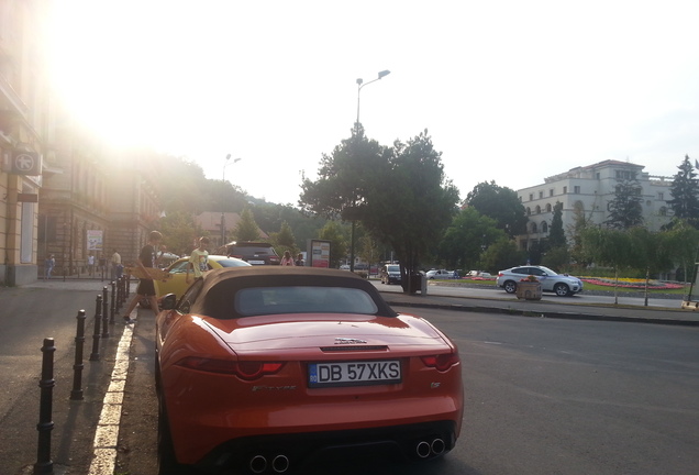 Jaguar F-TYPE S V8 Convertible