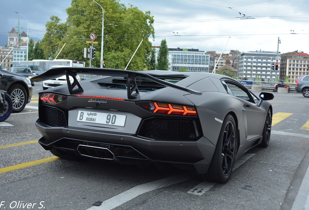 Lamborghini Aventador LP700-4